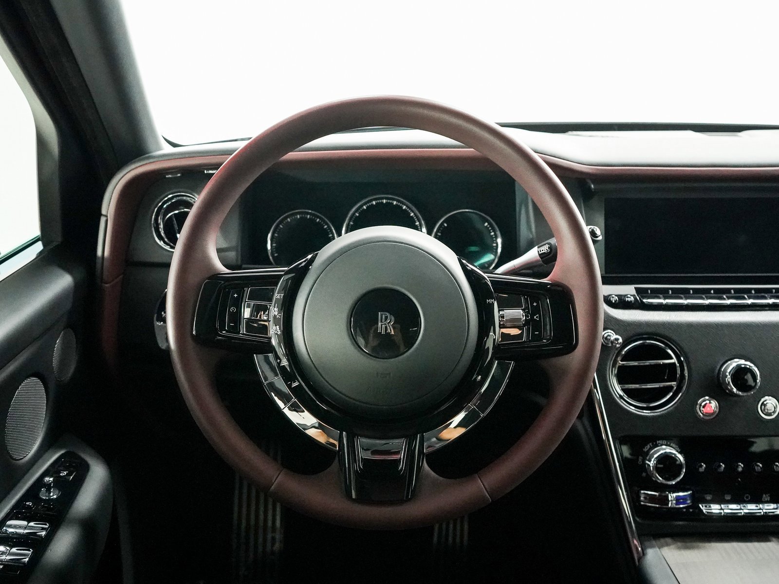 Certified 2022 Rolls-Royce Cullinan image 35