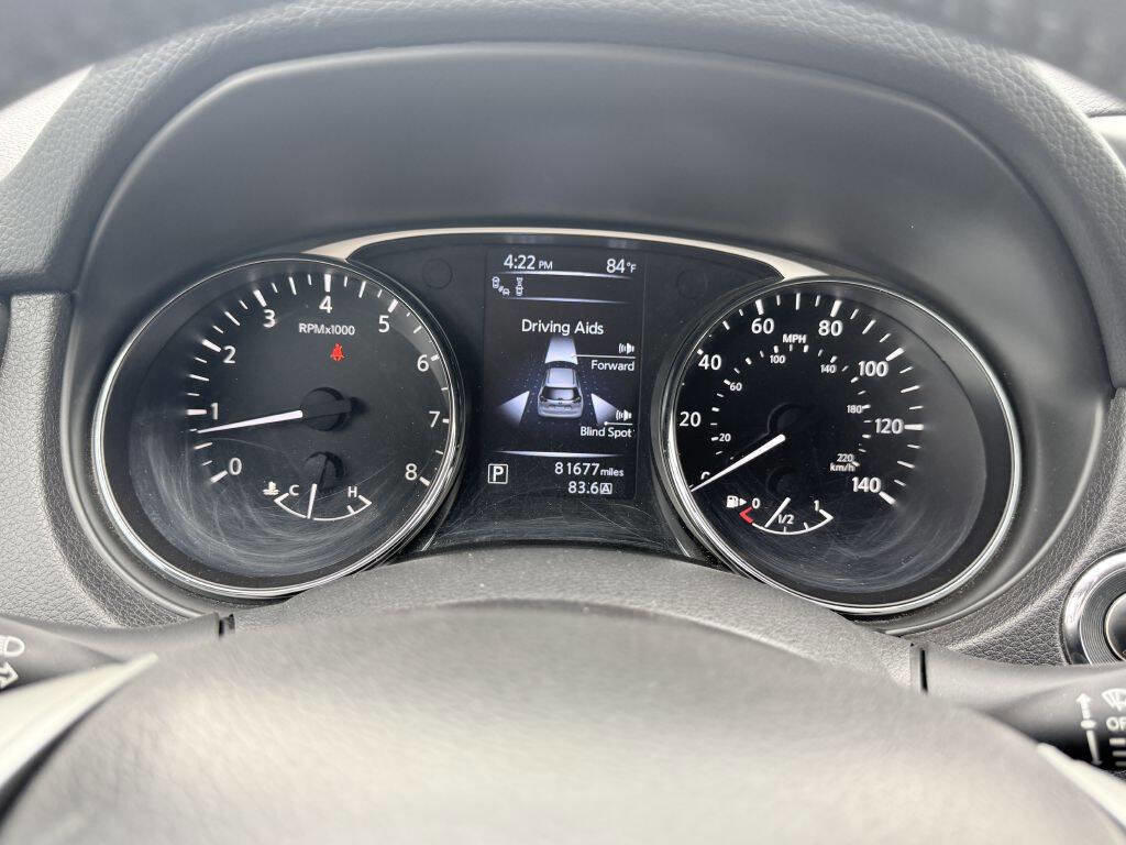 Used 2016 Nissan Rogue SL w/ SL Premium Package image 14