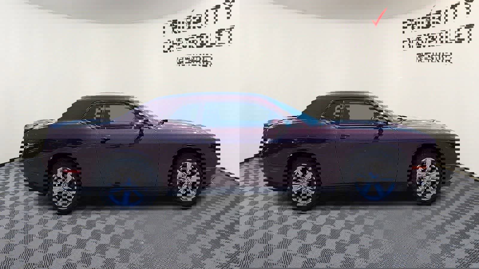 Used 2021 Dodge Challenger SXT image 9