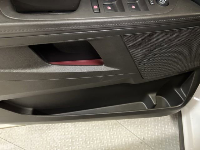 Used 2017 GMC Terrain SLE image 42