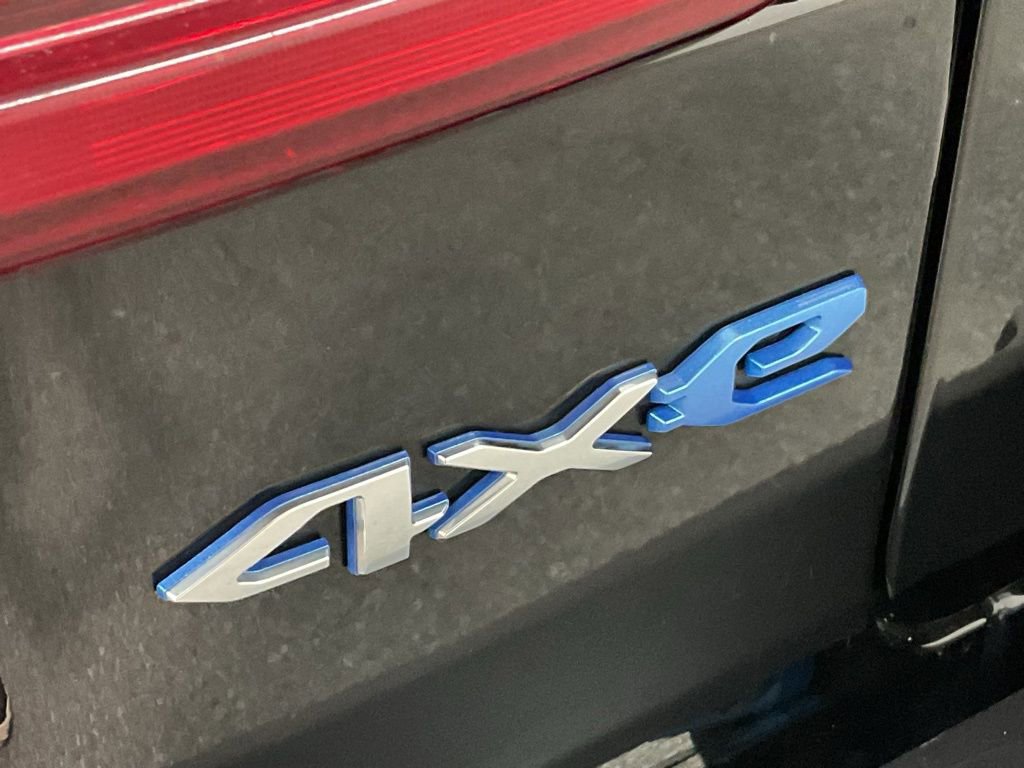 Used 2023 Jeep Wrangler Unlimited Sahara w/ Cold Weather Group image 23