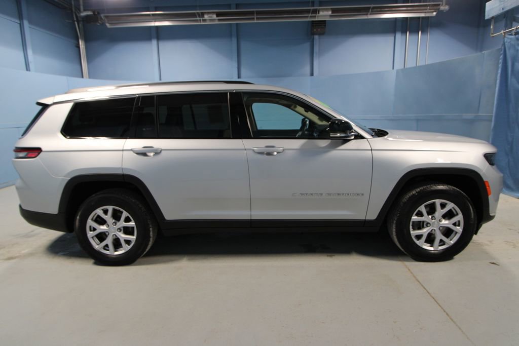 Used 2021 Jeep Grand Cherokee L Limited image 39