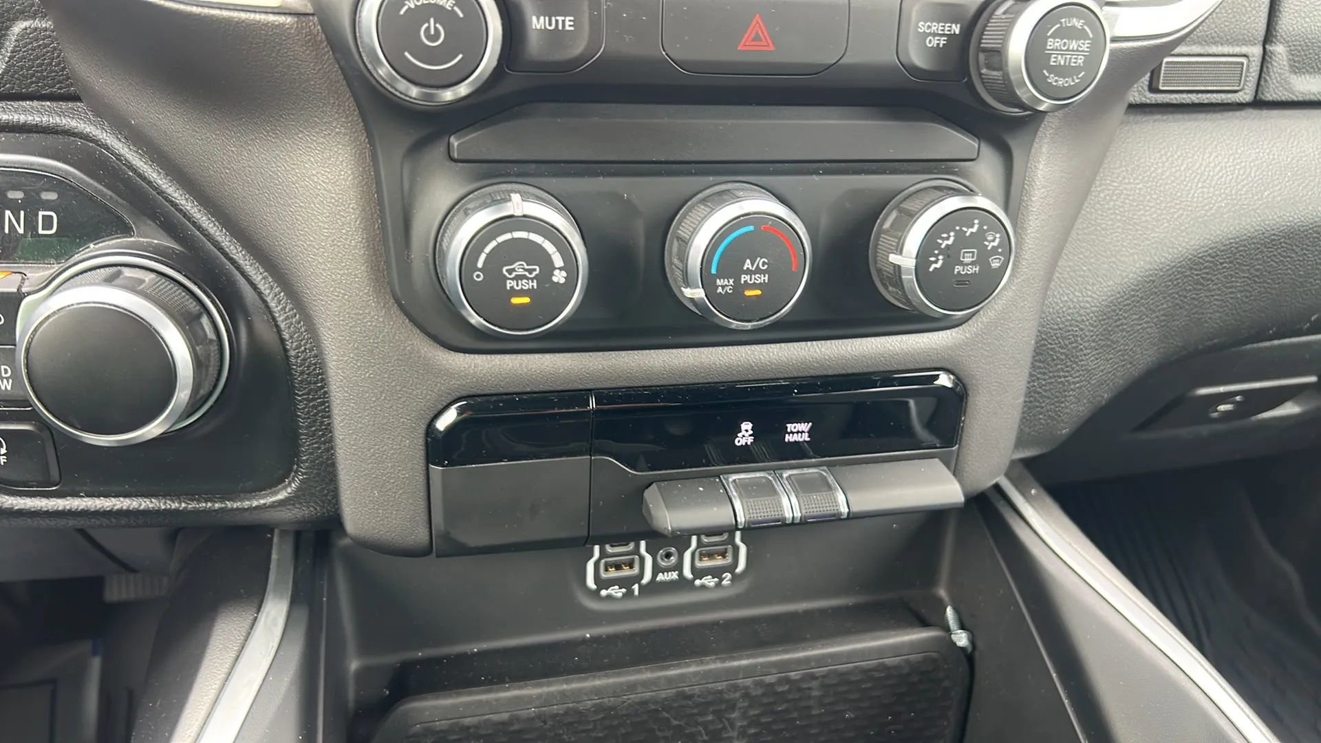Used 2022 RAM 1500 Big Horn image 37