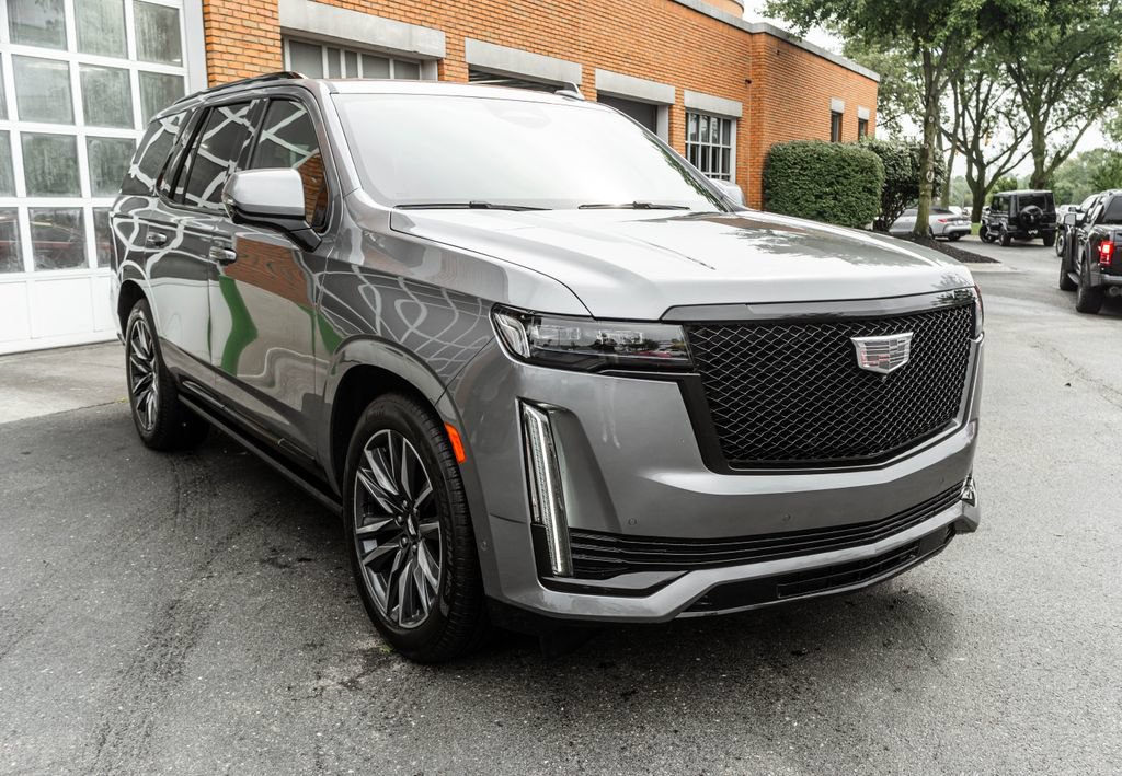 Used 2022 Cadillac Escalade Sport w/ Touring Package AWD/4WD image 5