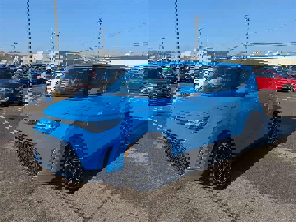 Used 2024 Kia Soul EX image 11