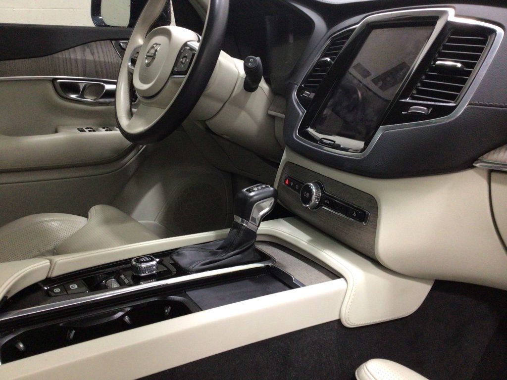 Used 2021 Volvo XC90 T6 Inscription w/ Advanced Package image 34