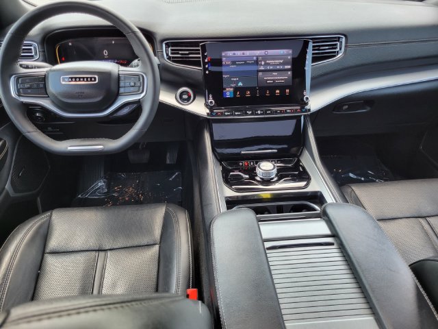 Used 2024 Jeep Wagoneer Series II AWD/4WD image 26