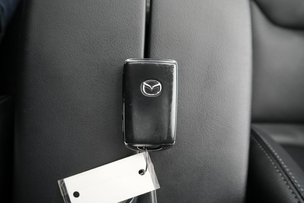 Used 2023 MAZDA CX-9 Touring image 39