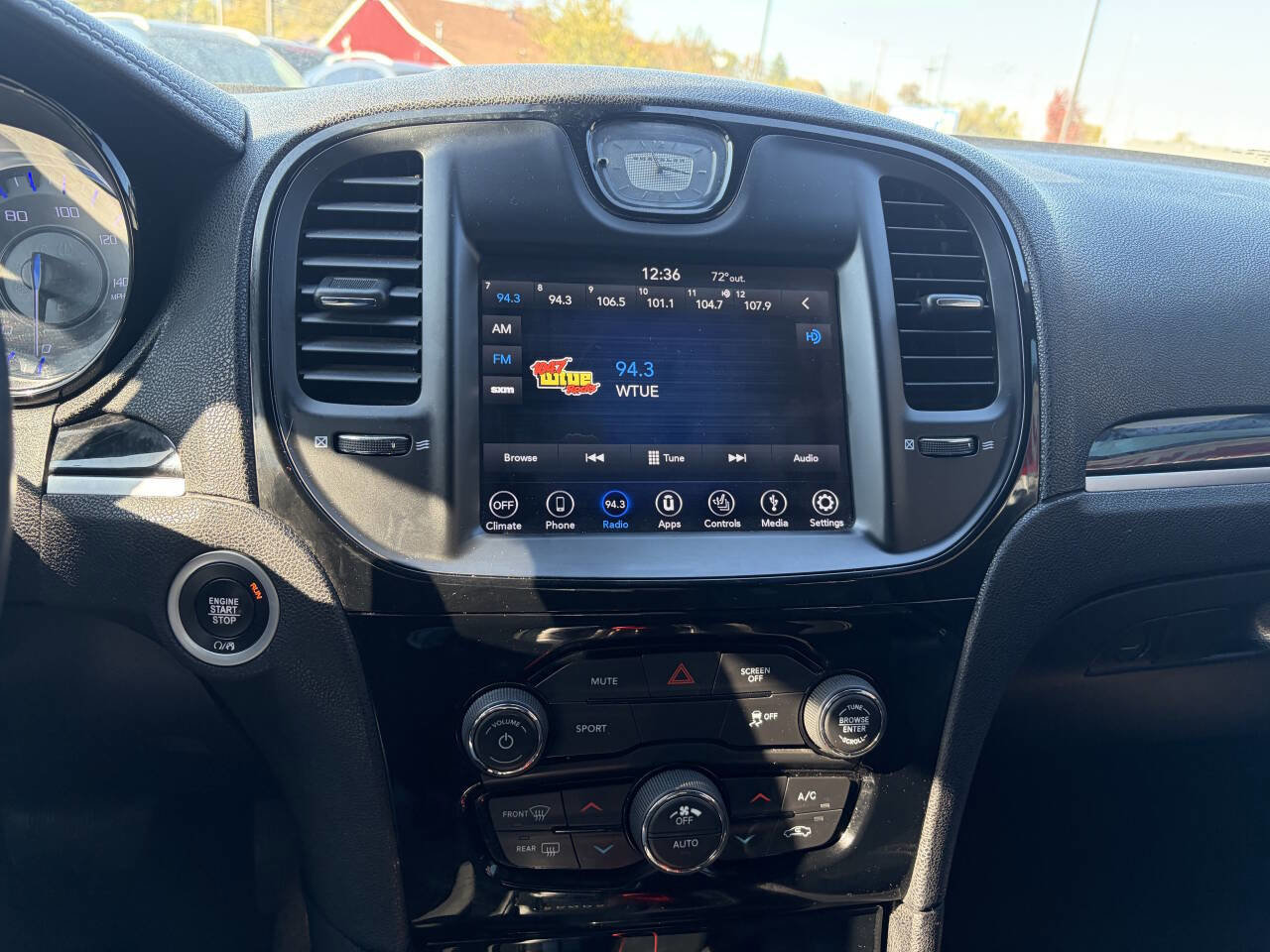 Used 2018 Chrysler 300 S image 11