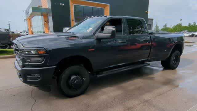 New 2026 RAM 3500 Tradesman AWD/4WD image 4