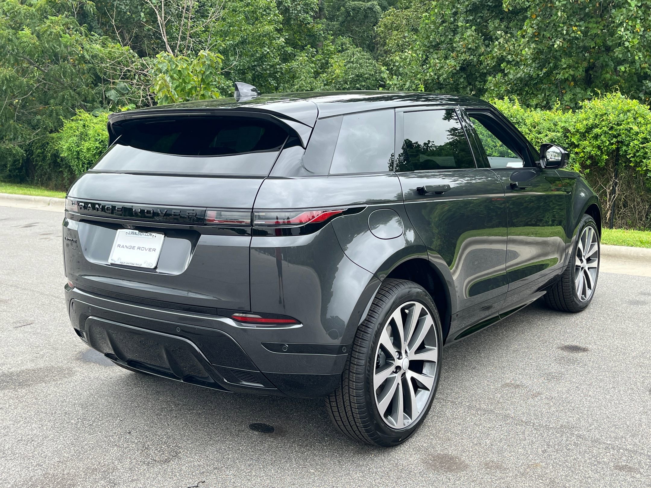 New 2026 Land Rover Range Rover Evoque Dynamic SE image 5