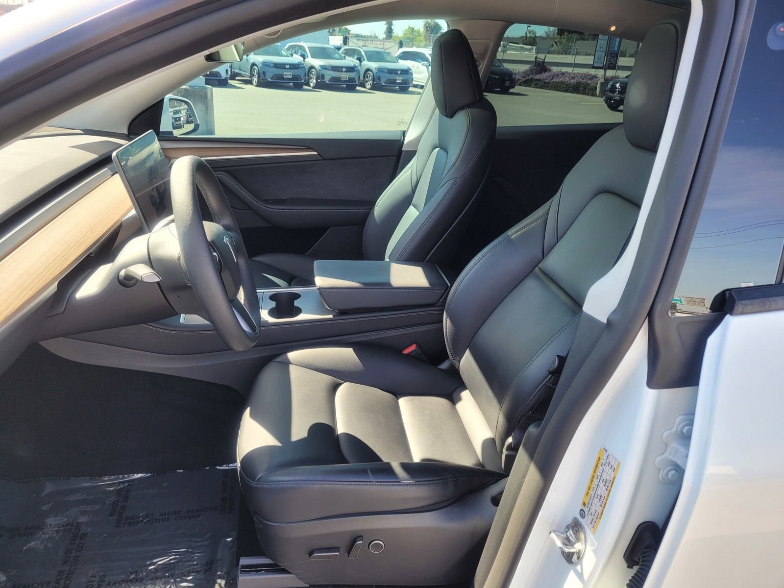 Used 2025 Tesla Model Y Long Range image 11