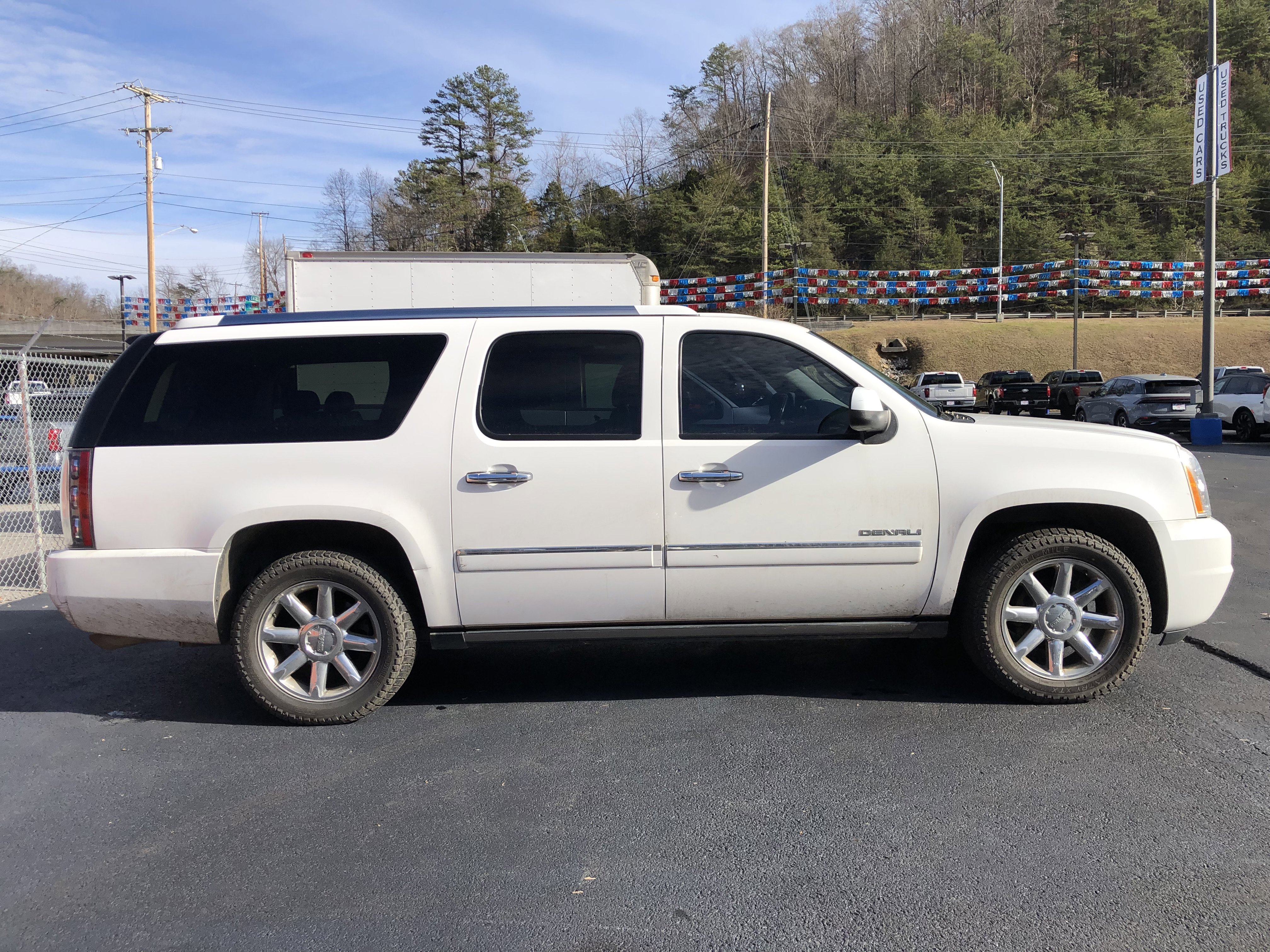 Used 2012 GMC Yukon XL Denali image 15