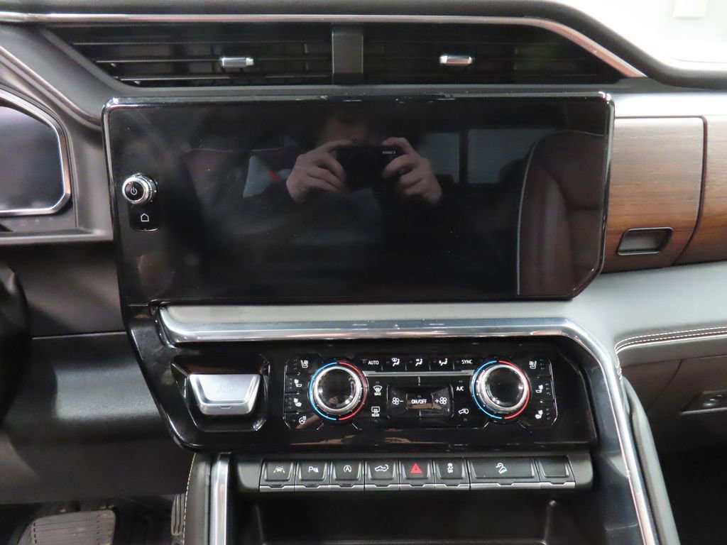 Used 2026 GMC Sierra 1500 Denali Ultimate w/ LPO, Black Badging Package AWD/4WD image 56