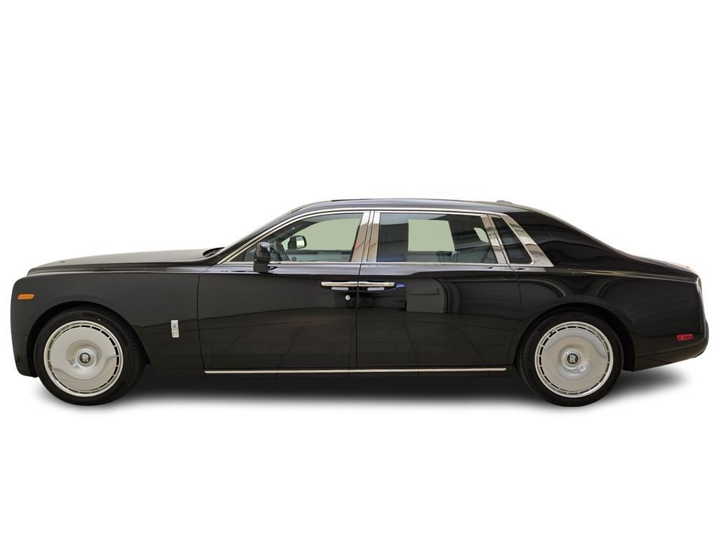 New 2026 Rolls-Royce Phantom Extended Wheelbase image 3