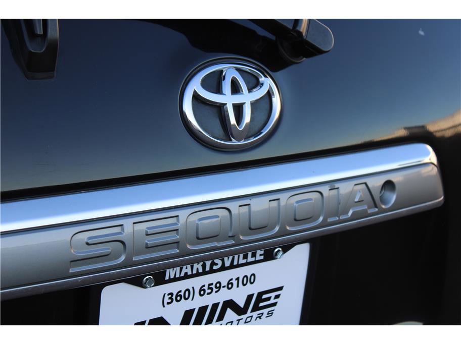 Used 2012 Toyota Sequoia Platinum image 44