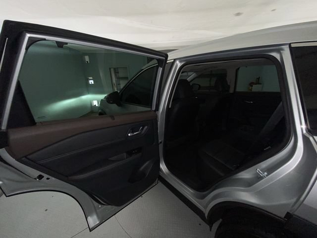 Used 2023 Nissan Rogue SV w/ SV Premium B Package AWD/4WD image 22