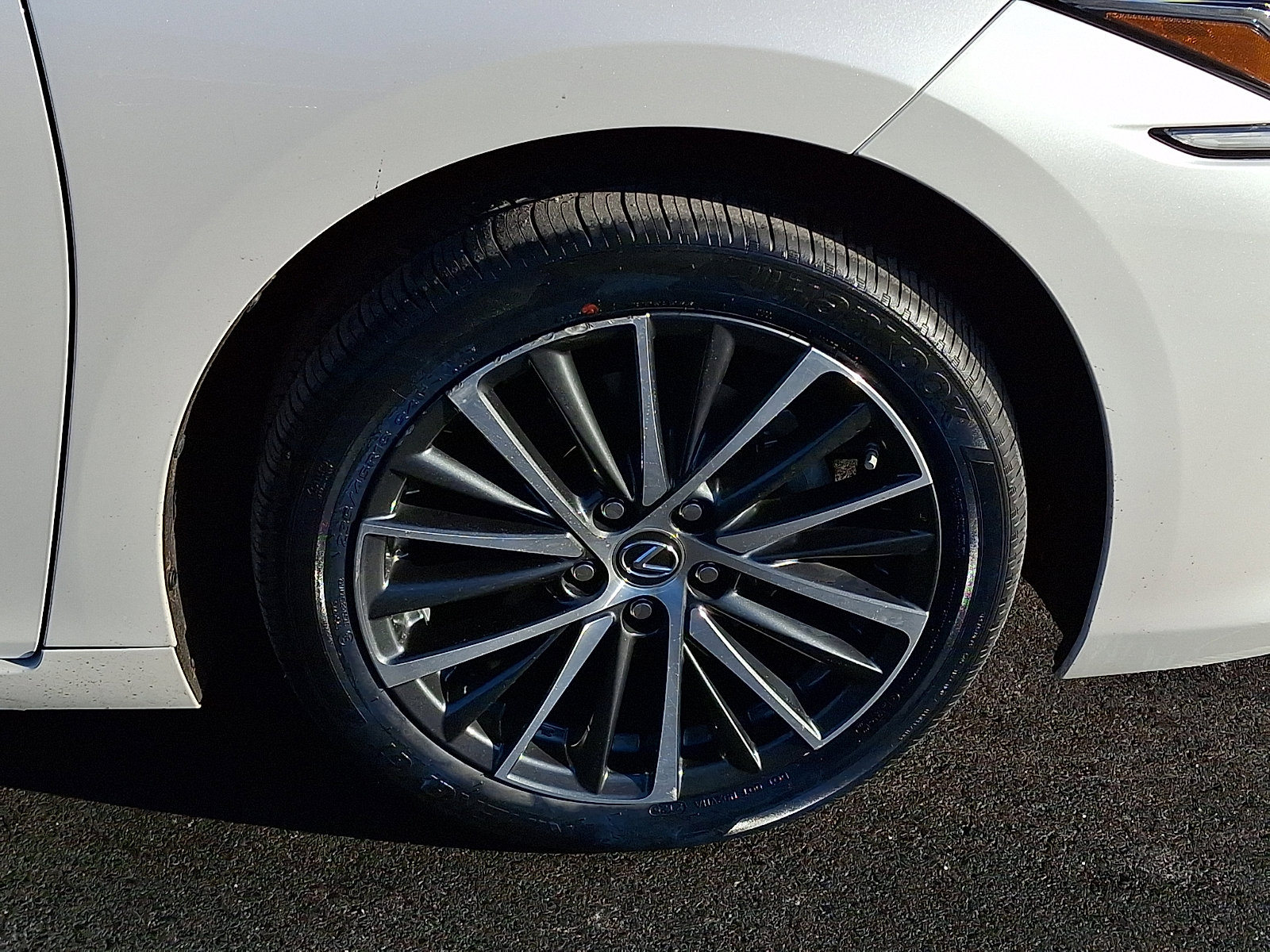 Certified 2023 Lexus ES 350 Standard image 8