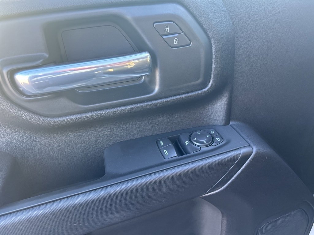 New 2026 GMC Sierra 3500 Pro w/ Convenience Package image 15