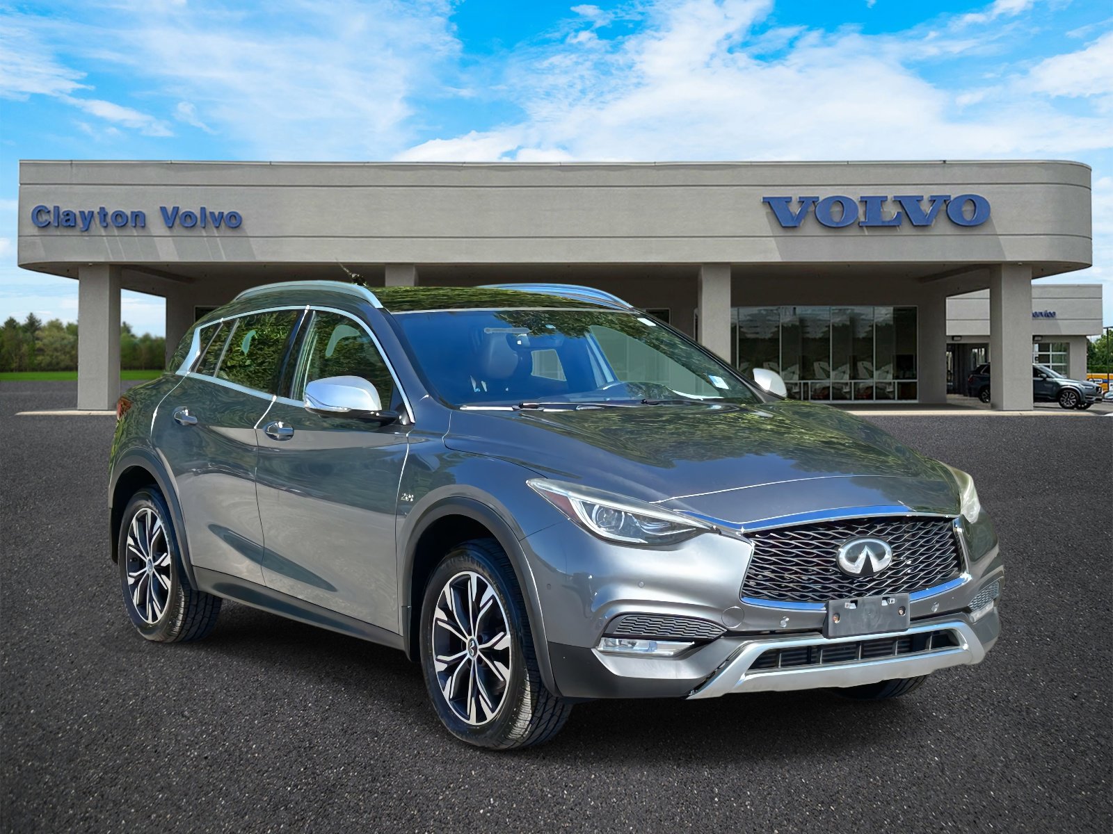 Used 2018 INFINITI QX30 AWD w/ Cafe Teak Theme Package