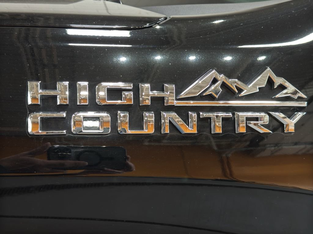 Used 2023 Chevrolet Silverado 1500 High Country w/ High Country Premium Package image 10