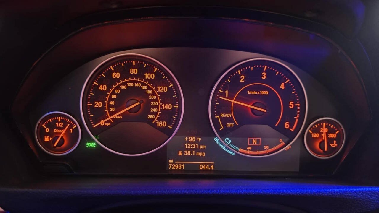 Used 2014 BMW 328d Sedan RWD image 10