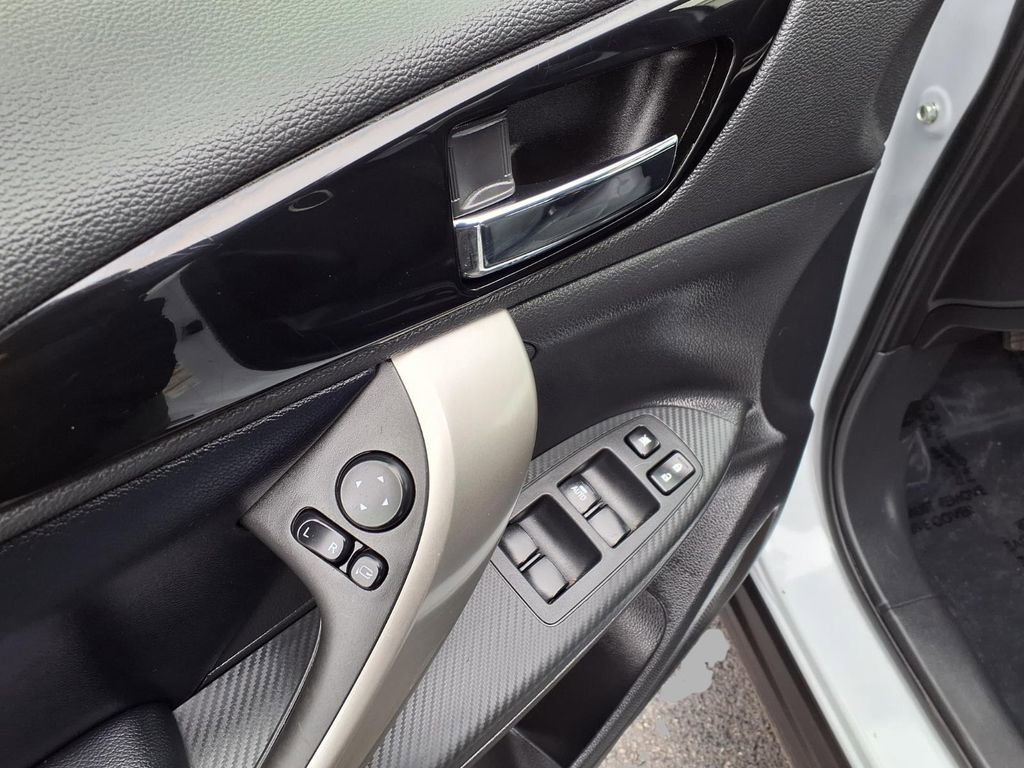 Used 2025 Mitsubishi Eclipse Cross SE image 19