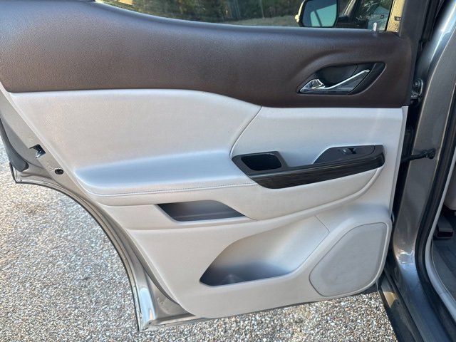 Used 2021 GMC Acadia SLT w/ Premium Package image 11