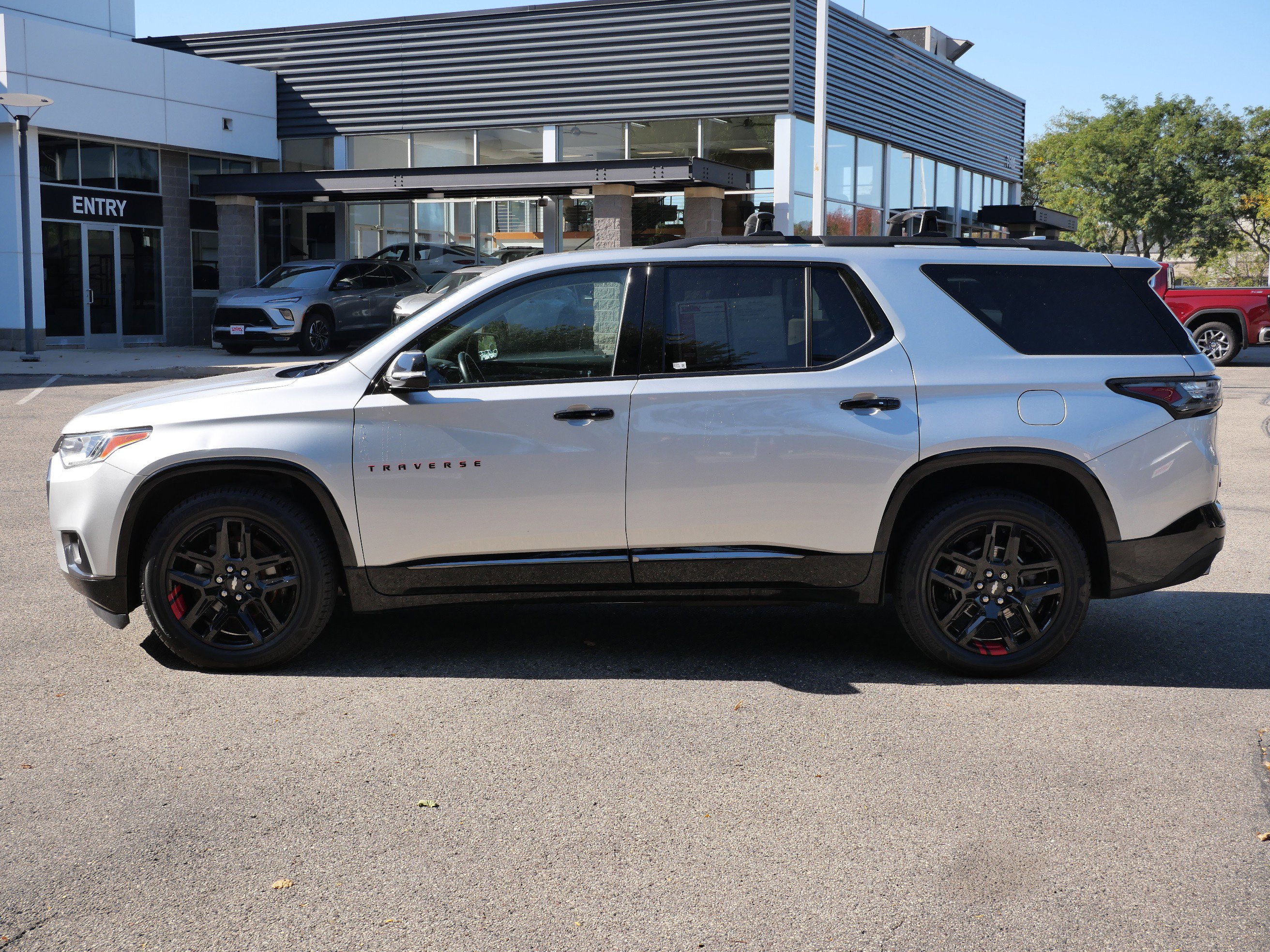 Used 2019 Chevrolet Traverse Premier w/ Redline Edition image 5