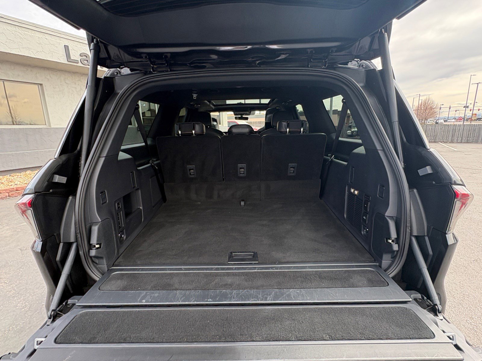 Certified 2025 Lincoln Navigator L Black Label image 16