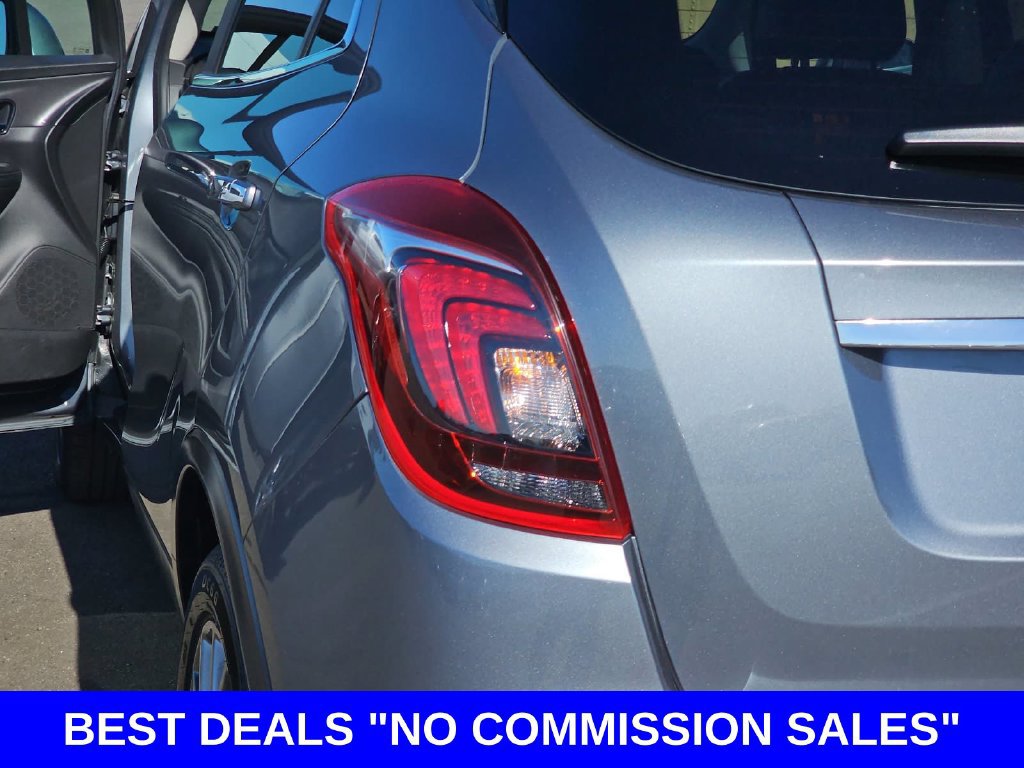 Used 2019 Buick Encore Sport Touring w/ Safety Package AWD/4WD image 39