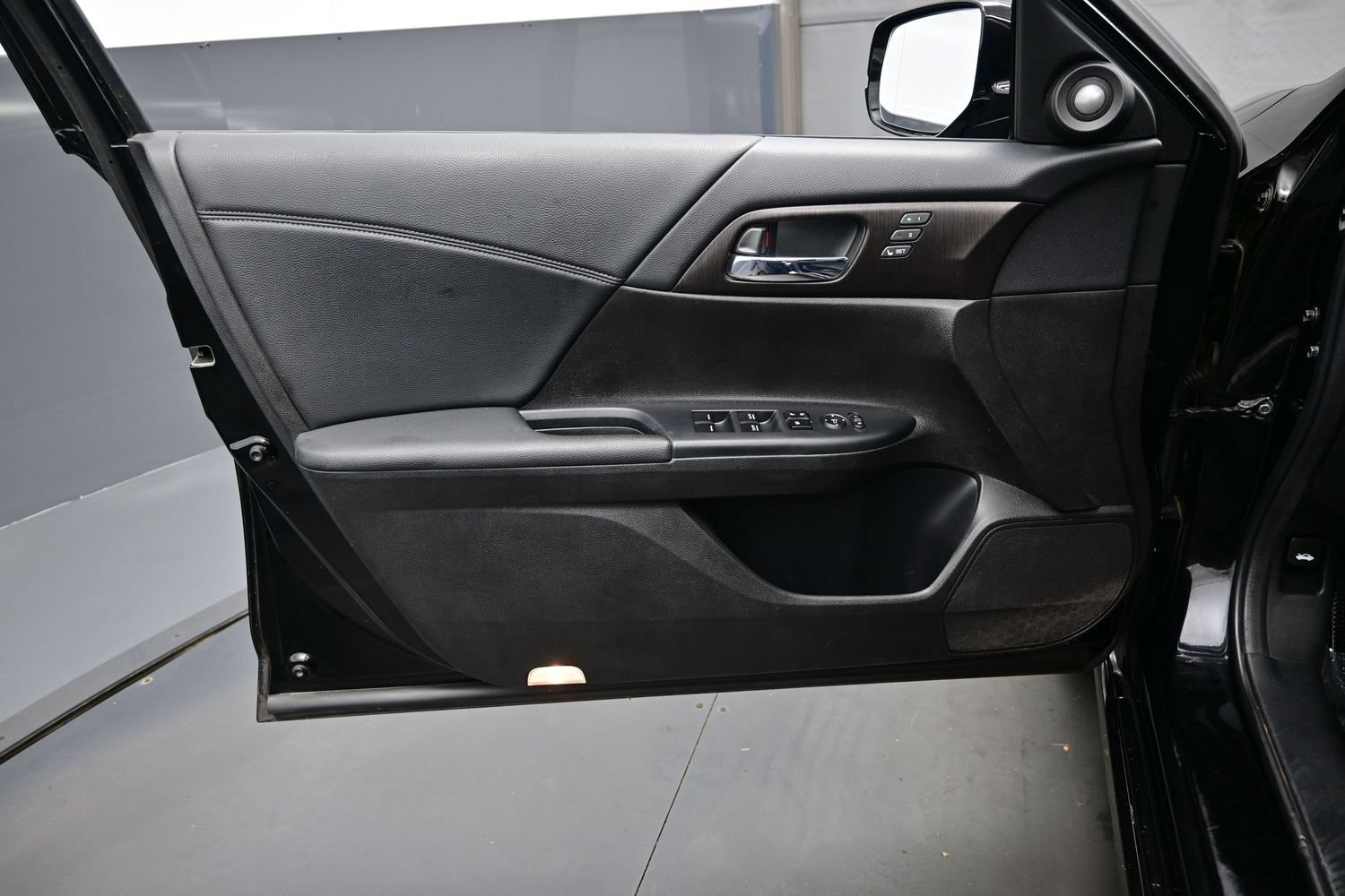 Used 2014 Honda Accord EX-L image 9