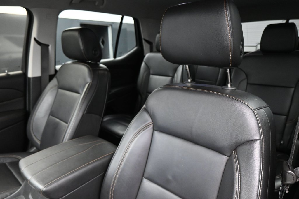 Used 2019 Chevrolet Traverse LT FWD image 12