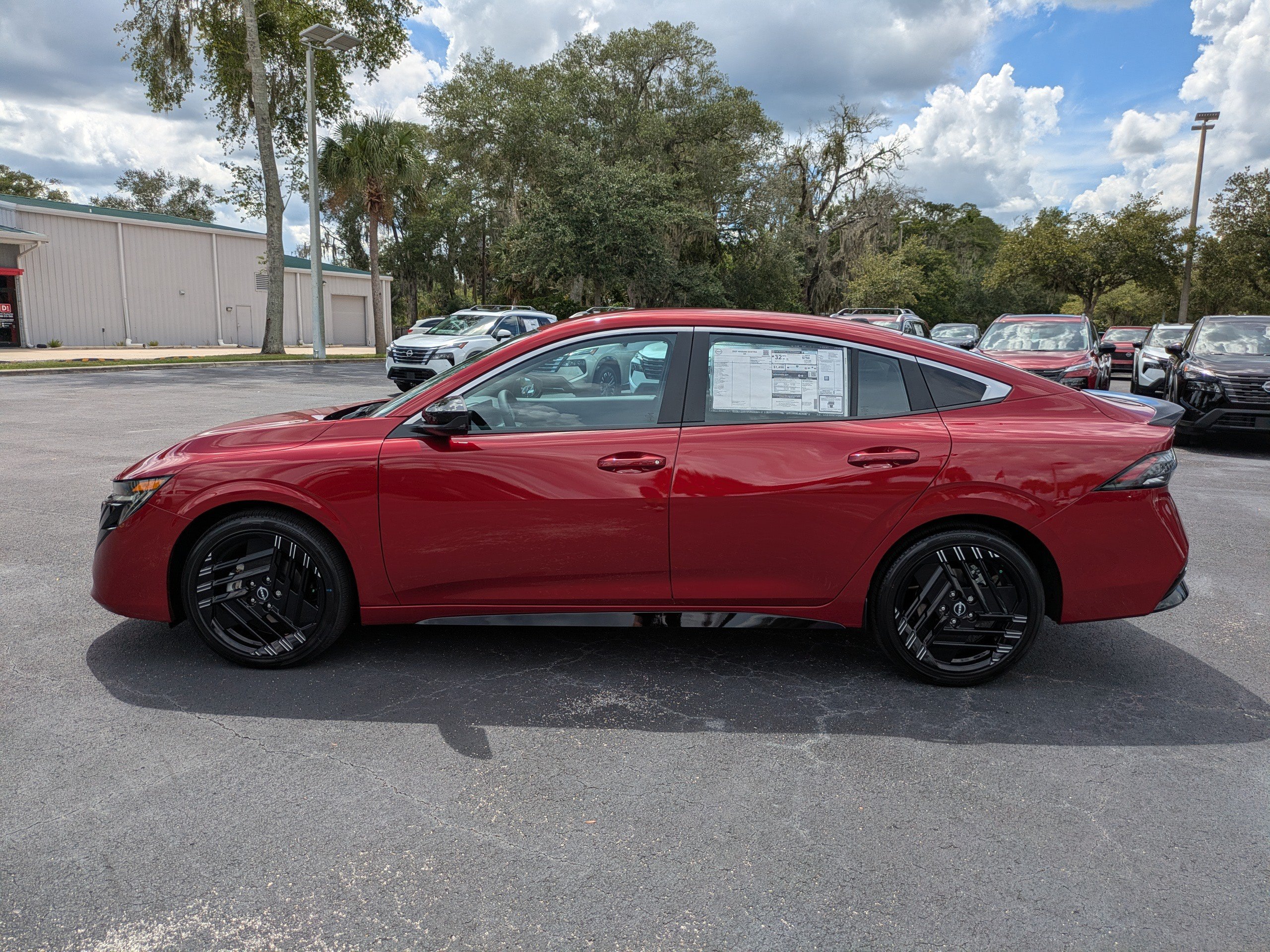 New 2027 Nissan Sentra SR w/ Floor Mat Package FWD image 7