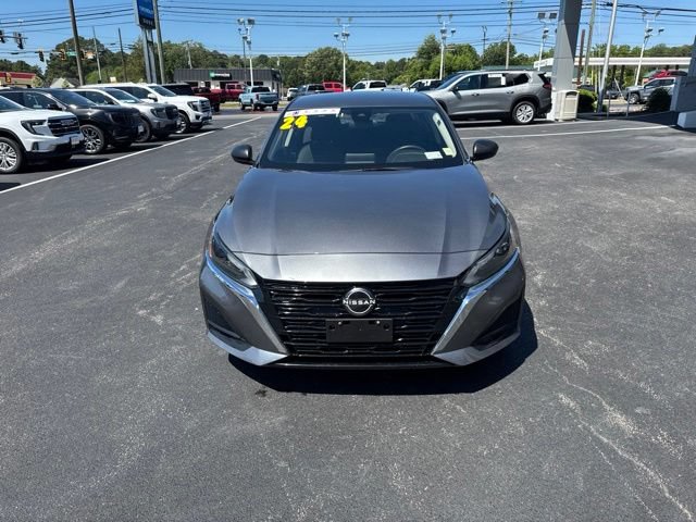 Used 2024 Nissan Altima 2.5 SV FWD image 13