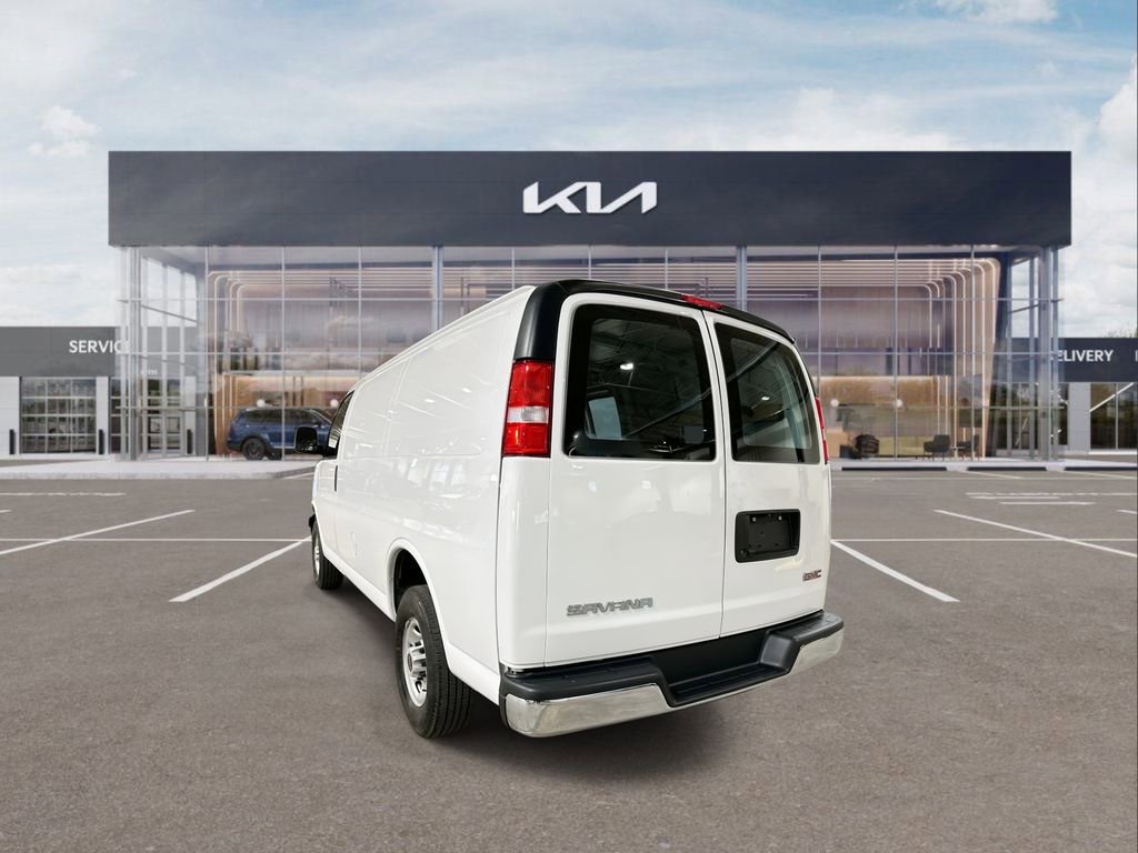 Used 2024 GMC Savana 2500 w/ Driver Convenience Package image 6