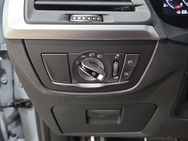 Used 2023 BMW X3 xDrive30i w/ M Sport Package AWD/4WD image 23