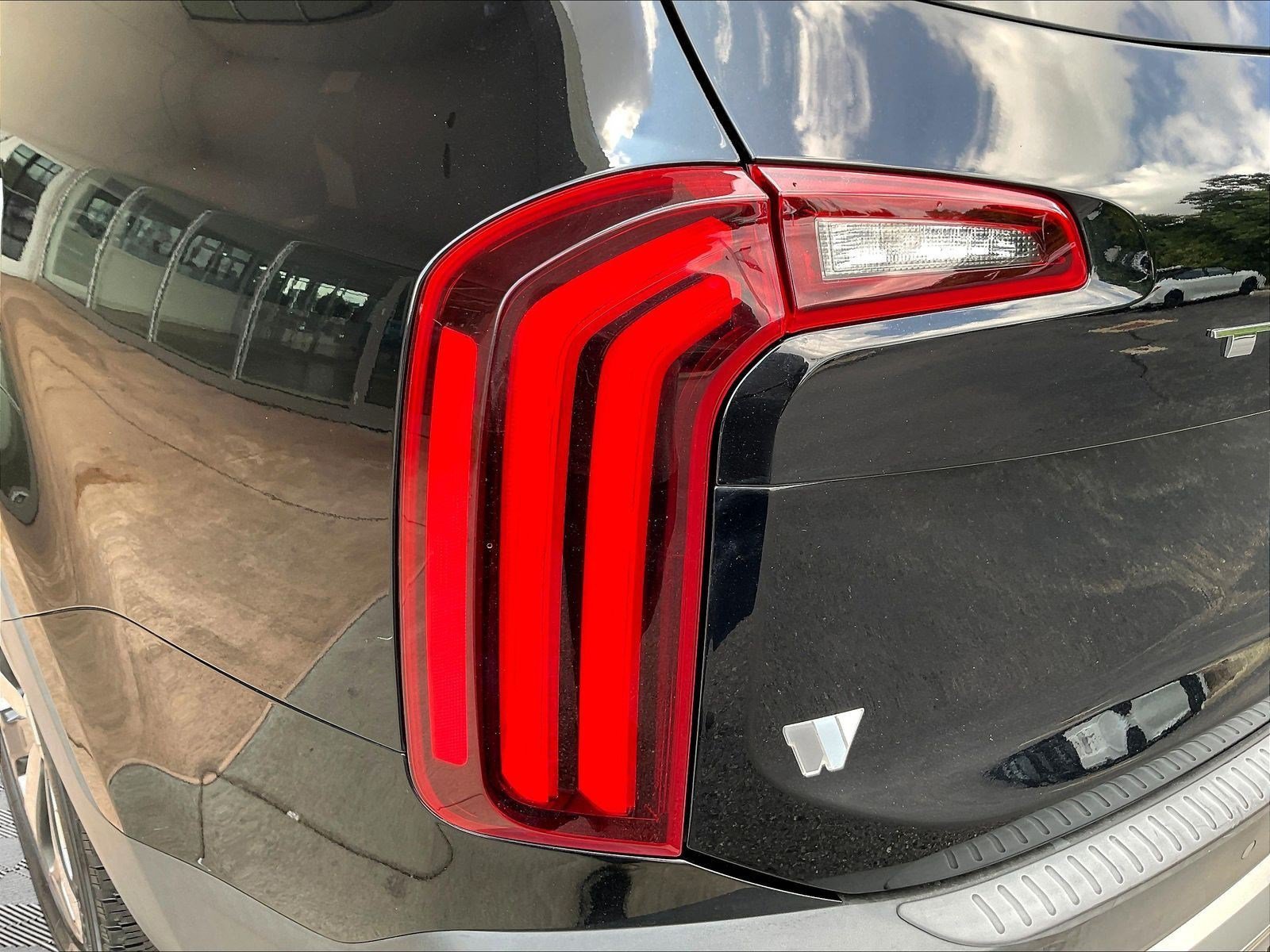 Used 2020 Kia Telluride EX w/ EX Premium Package FWD image 23