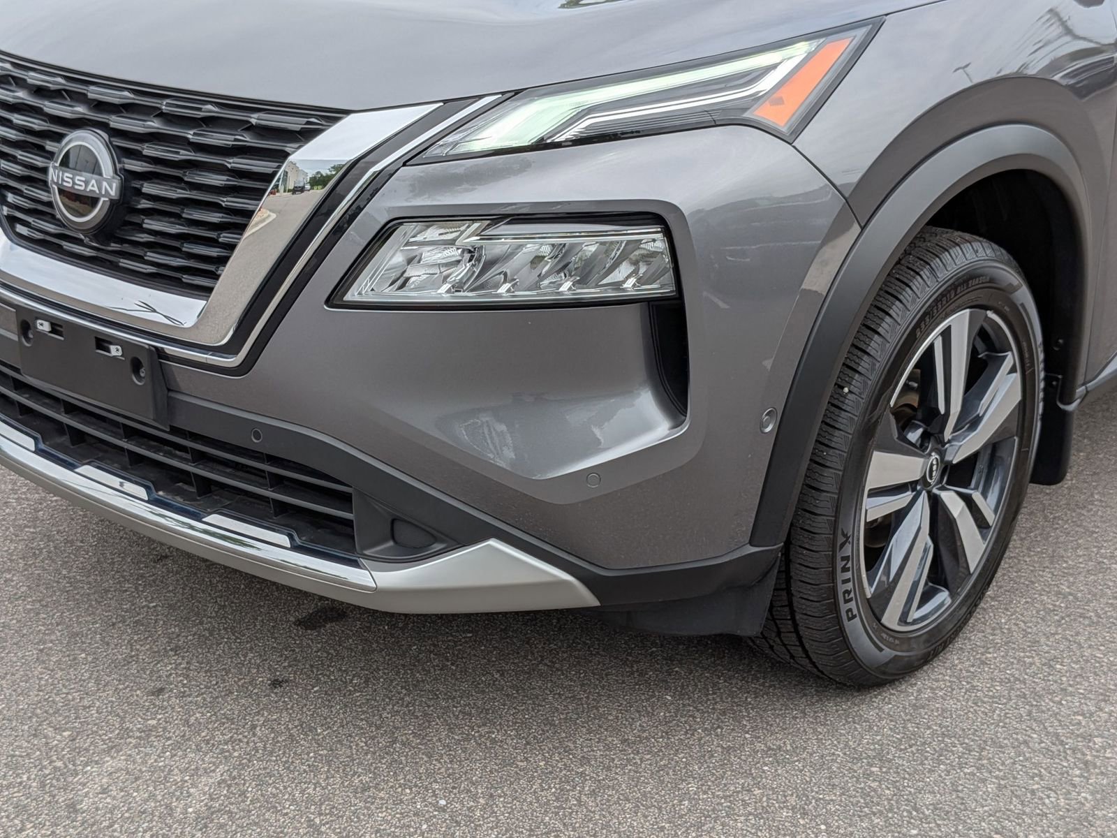 Used 2023 Nissan Rogue Platinum AWD/4WD image 9