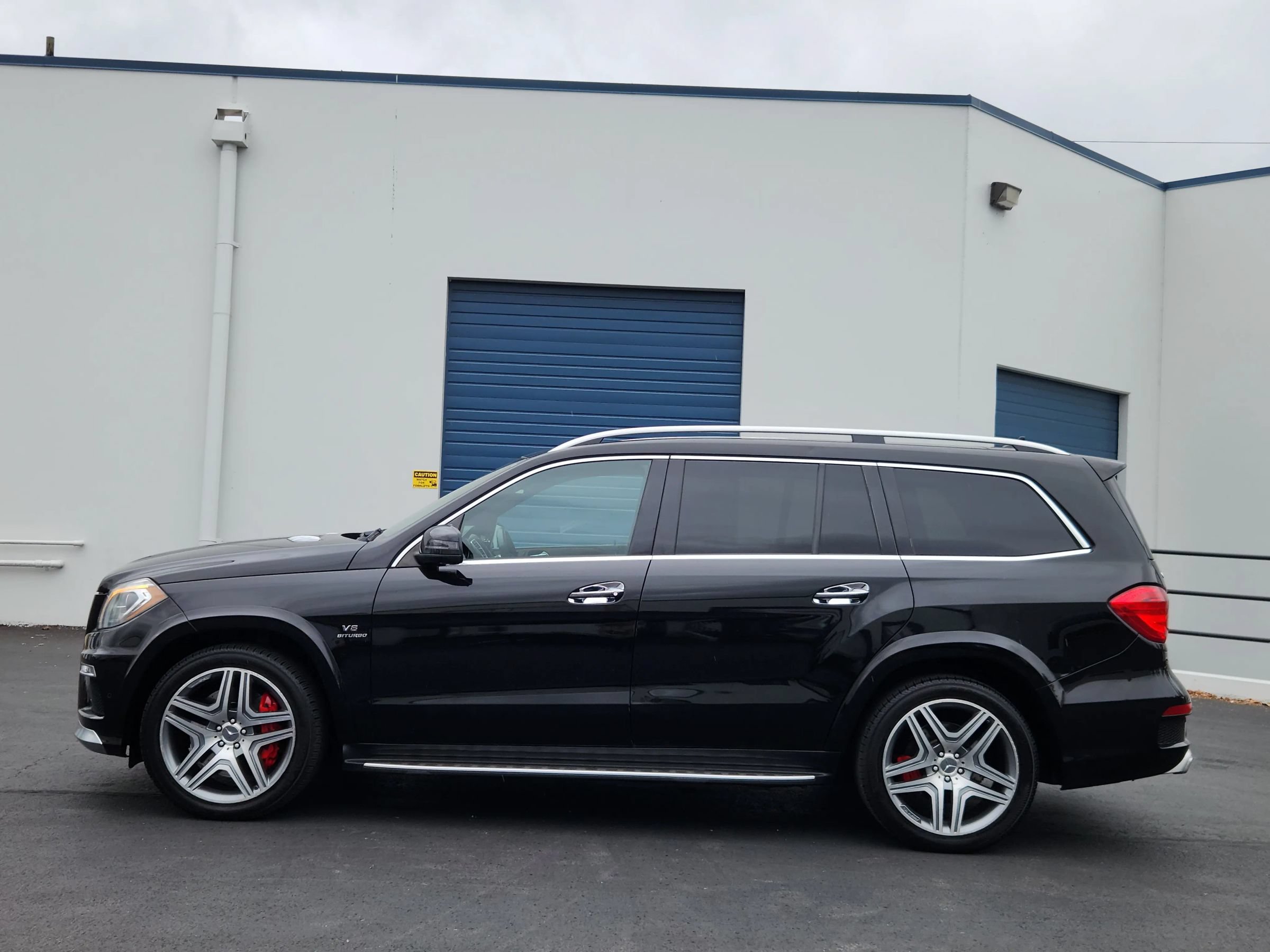Used 2014 Mercedes-Benz GL 63 AMG 4MATIC w/ Accessory Chrome Package image 2