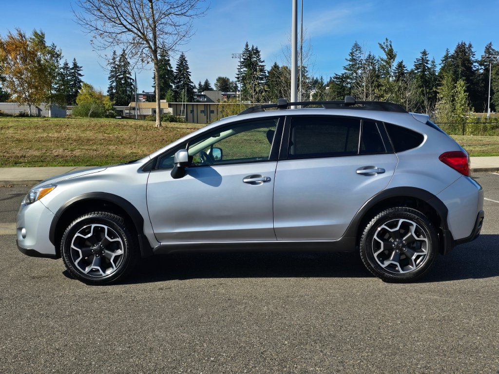Used 2013 Subaru Crosstrek 2.0i Premium w/ Popular Pkg 1 AWD/4WD image 2