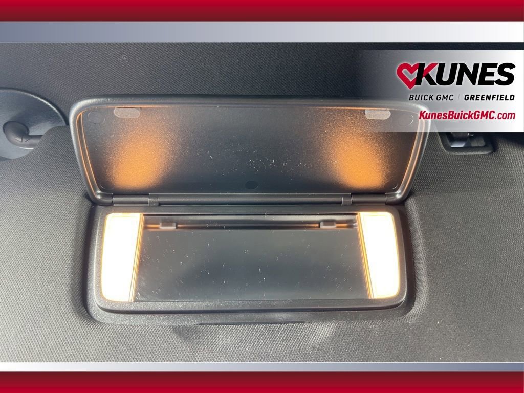 Used 2024 Cadillac XT4 Premium Luxury image 18