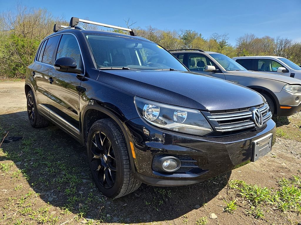 Used 2012 Volkswagen Tiguan SE image 3