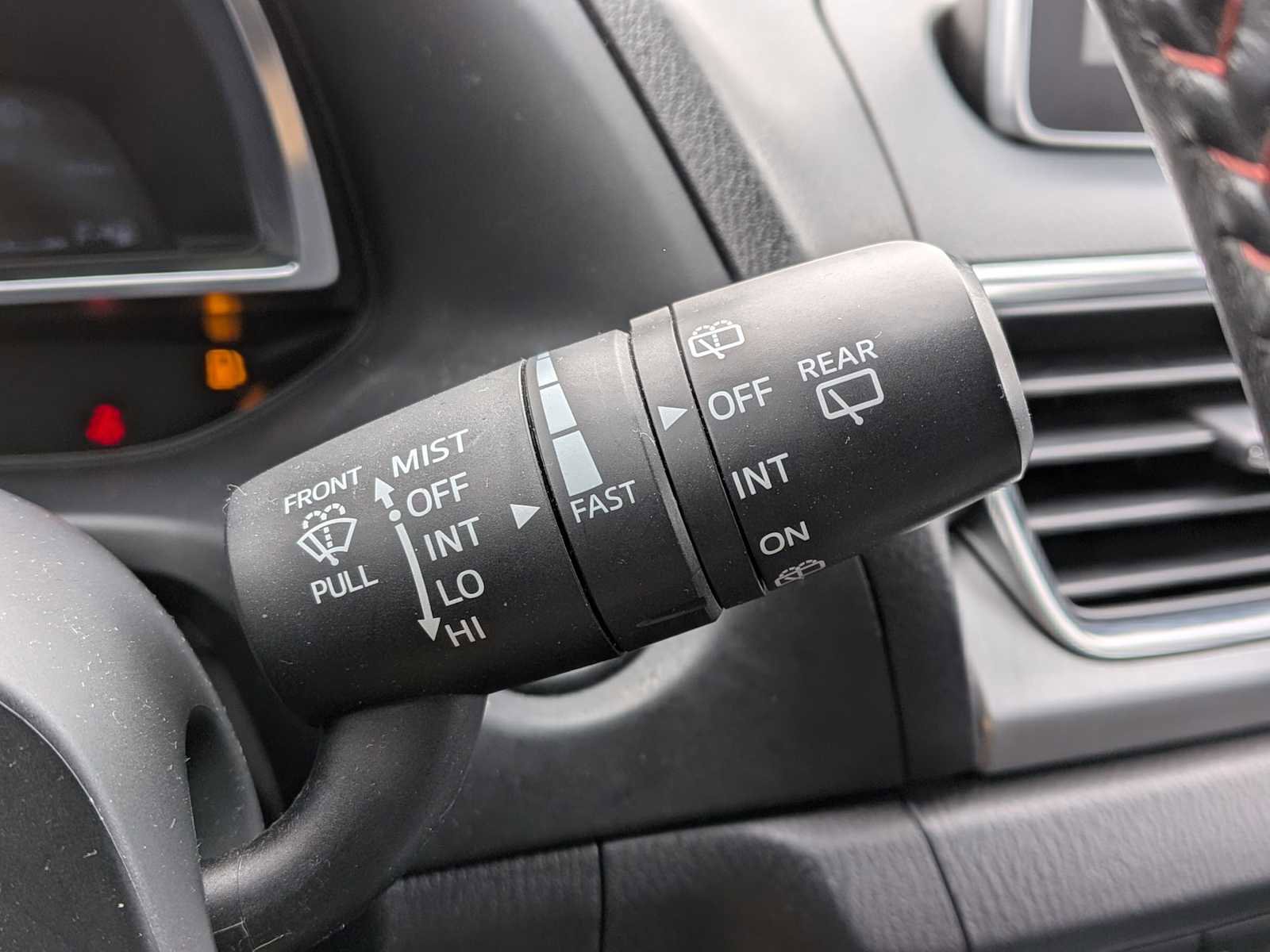 Used 2014 MAZDA MAZDA3 s Touring image 21