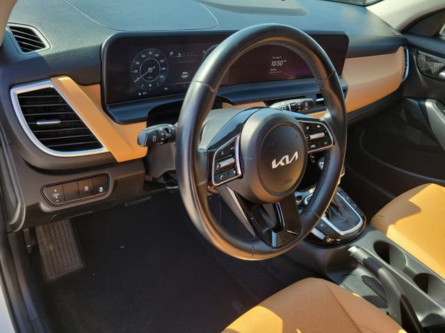 Used 2024 Kia Seltos EX AWD/4WD image 17