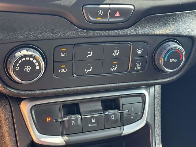 Used 2024 GMC Terrain SLE image 16