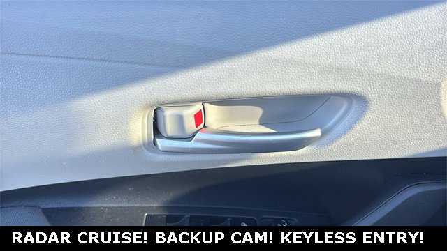 Used 2021 Toyota Corolla LE w/ Carpet Mat Package (TMS) image 22