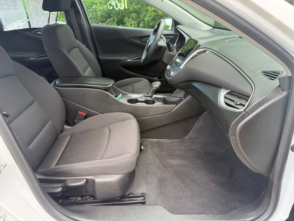Used 2023 Chevrolet Malibu LT w/ Driver Confidence Package FWD image 21