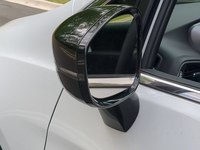 New 2025 Chrysler Voyager LX FWD image 18