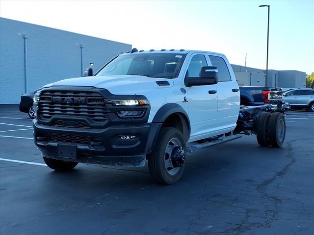 New 2026 RAM 5500 Tradesman image 2